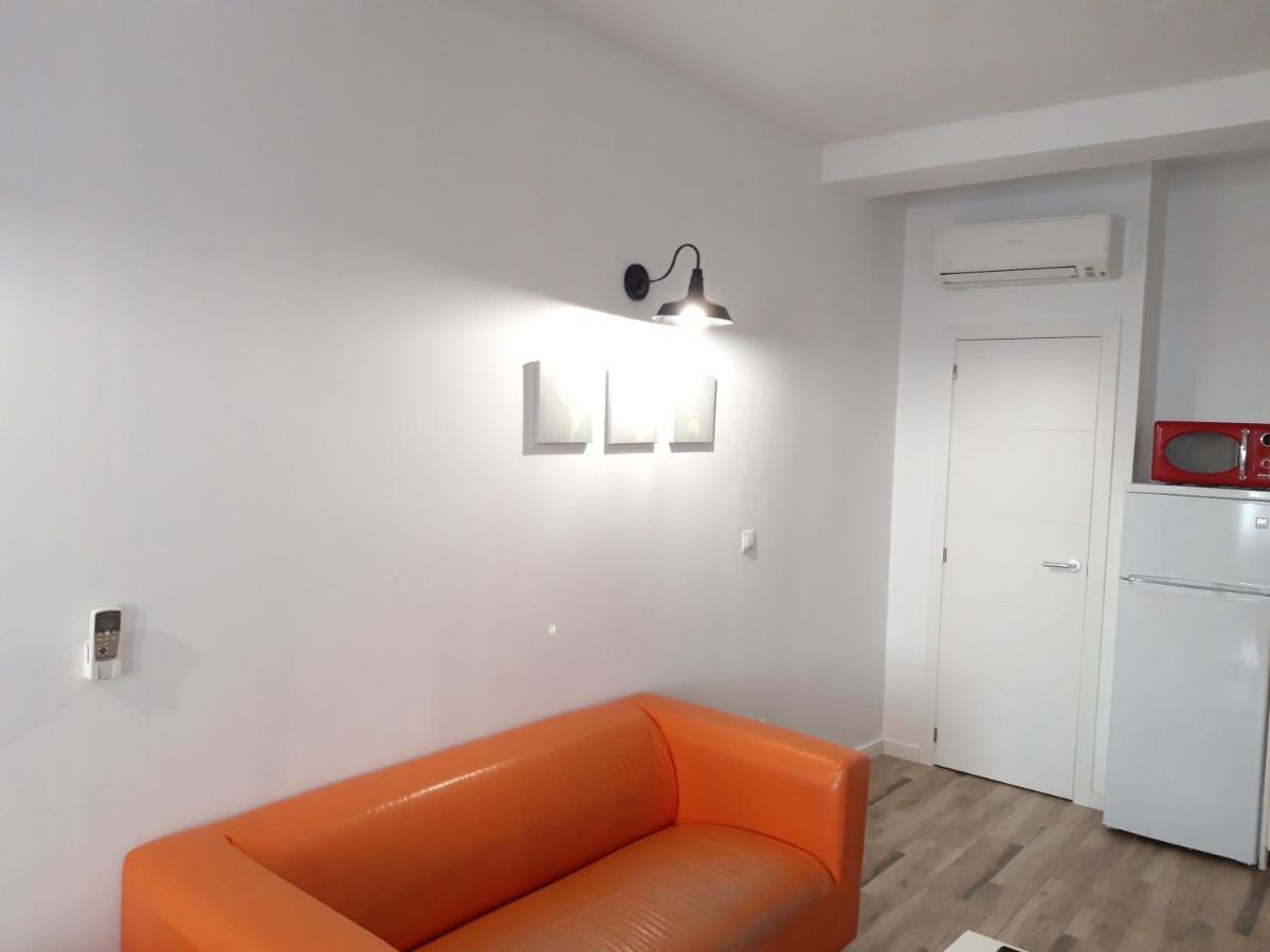 דירות בנאלמדנה Estudio Centro מראה חיצוני תמונה